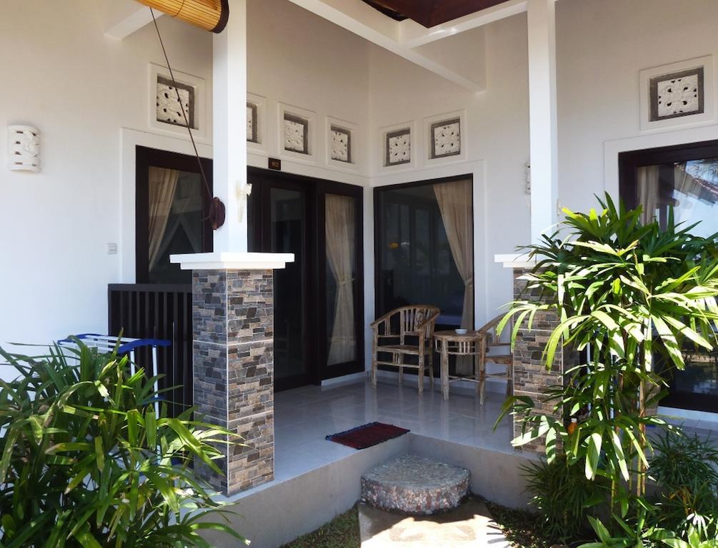 Sunset Coin Beach Homestay Amed Exterior foto